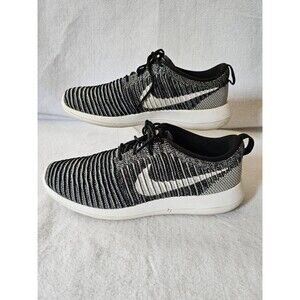 Nike Roshe Two Flyknit Black White Men's Size 11.5 Lightweight Running Shoes